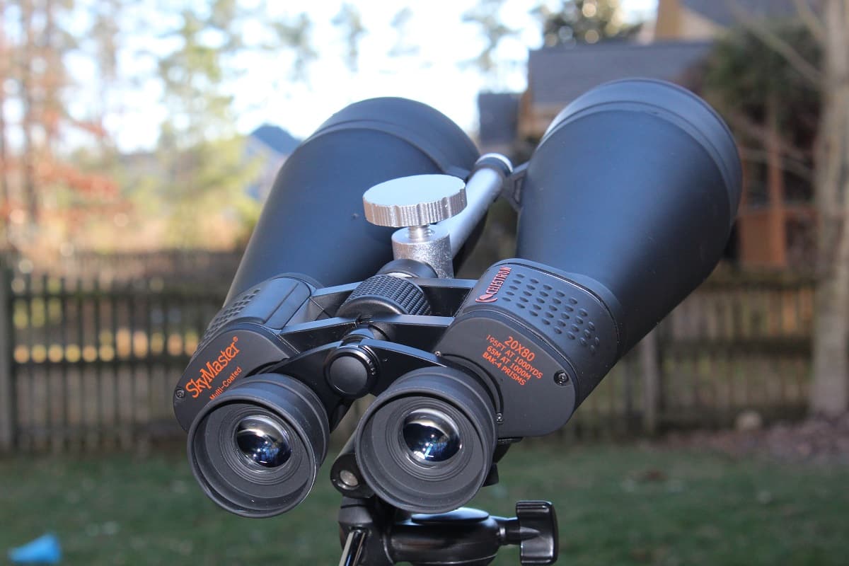 celestron skymaster 20x80 binoculars review - on tripod