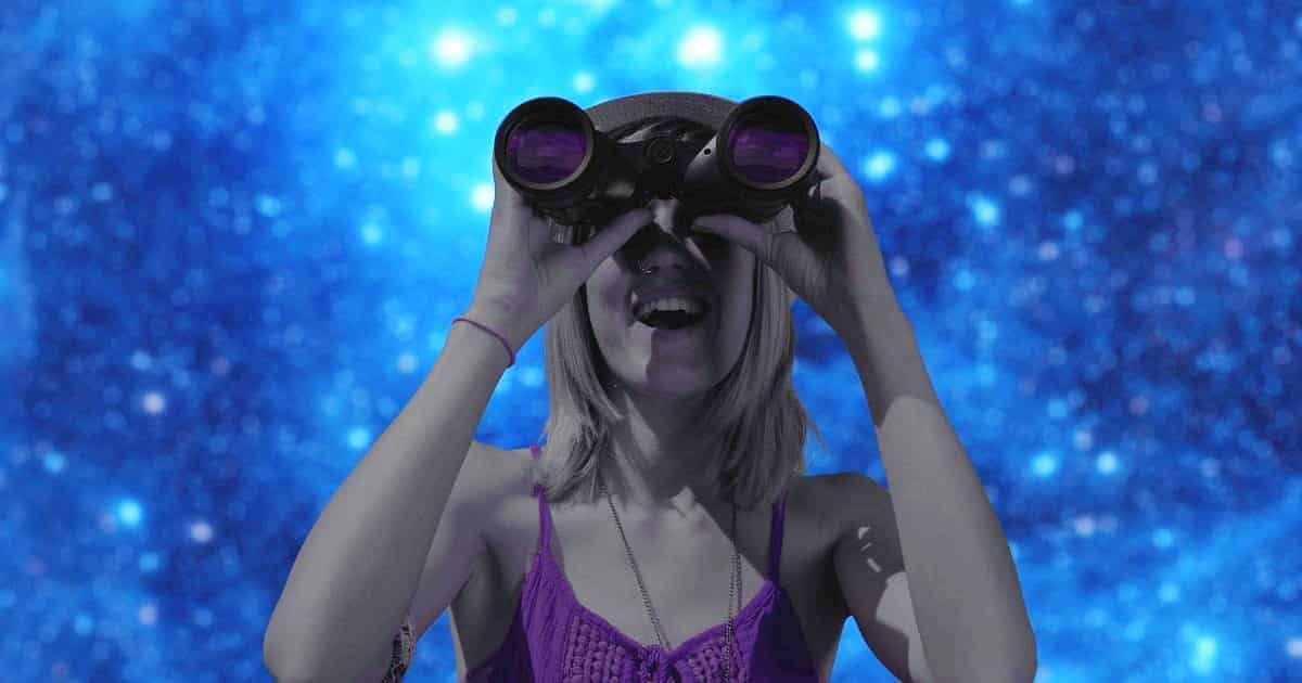 The Best Binoculars for Stargazing (Our Top 5 for 2022)